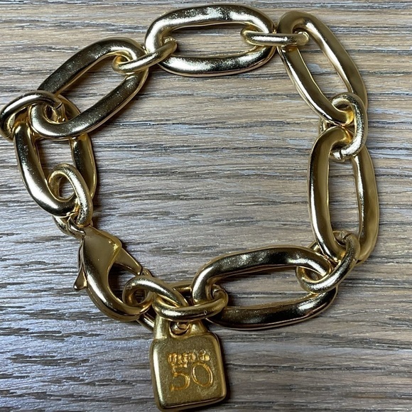 Uno De 50 Bracelet - Picture 4 of 7